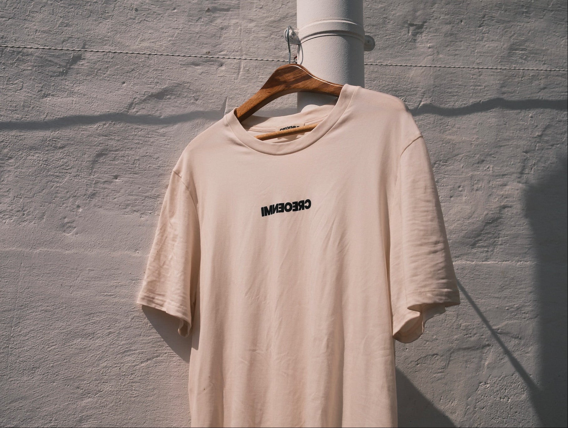 Camiseta Mantra (unisex)